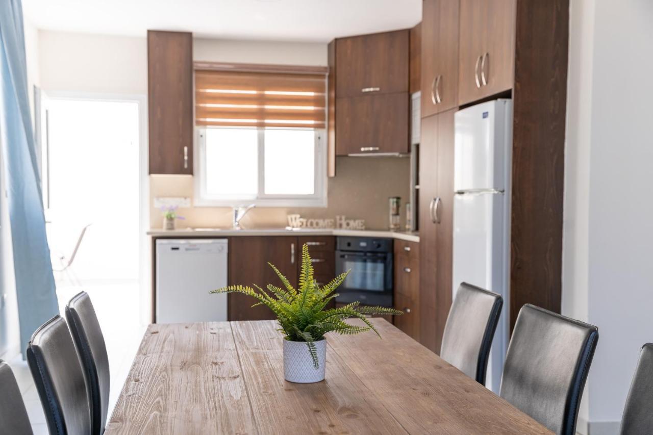 Dafni Villa Ekaterina 3 Bdrm Protarász Kültér fotó