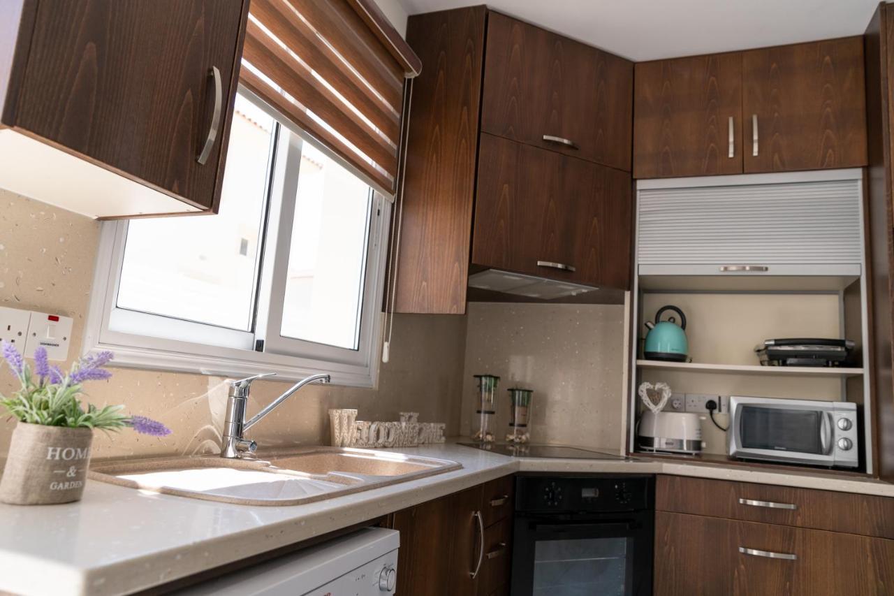 Dafni Villa Ekaterina 3 Bdrm Protarász Kültér fotó