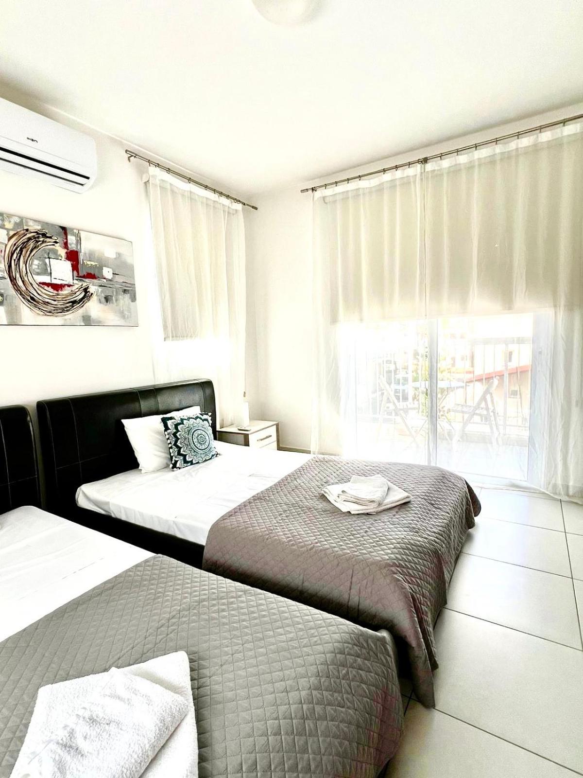Dafni Villa Ekaterina 3 Bdrm Protarász Kültér fotó